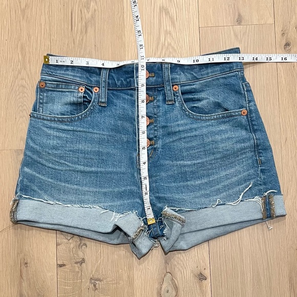 Madewell High Rise Denim Boyshorts Button Through Front Jean Shorts Blue Size 24 - Picture 13 of 16